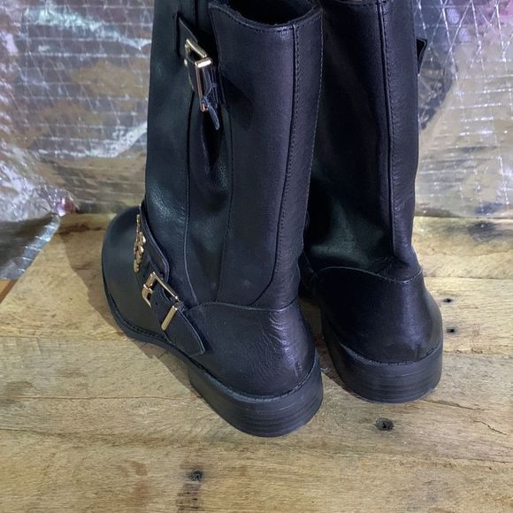Jessica Simpson black leather boots. Riding buckle slip on boots - Picture 4 of 8